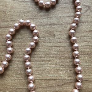 NWOT Faux Pearl Necklace (Light Pink)